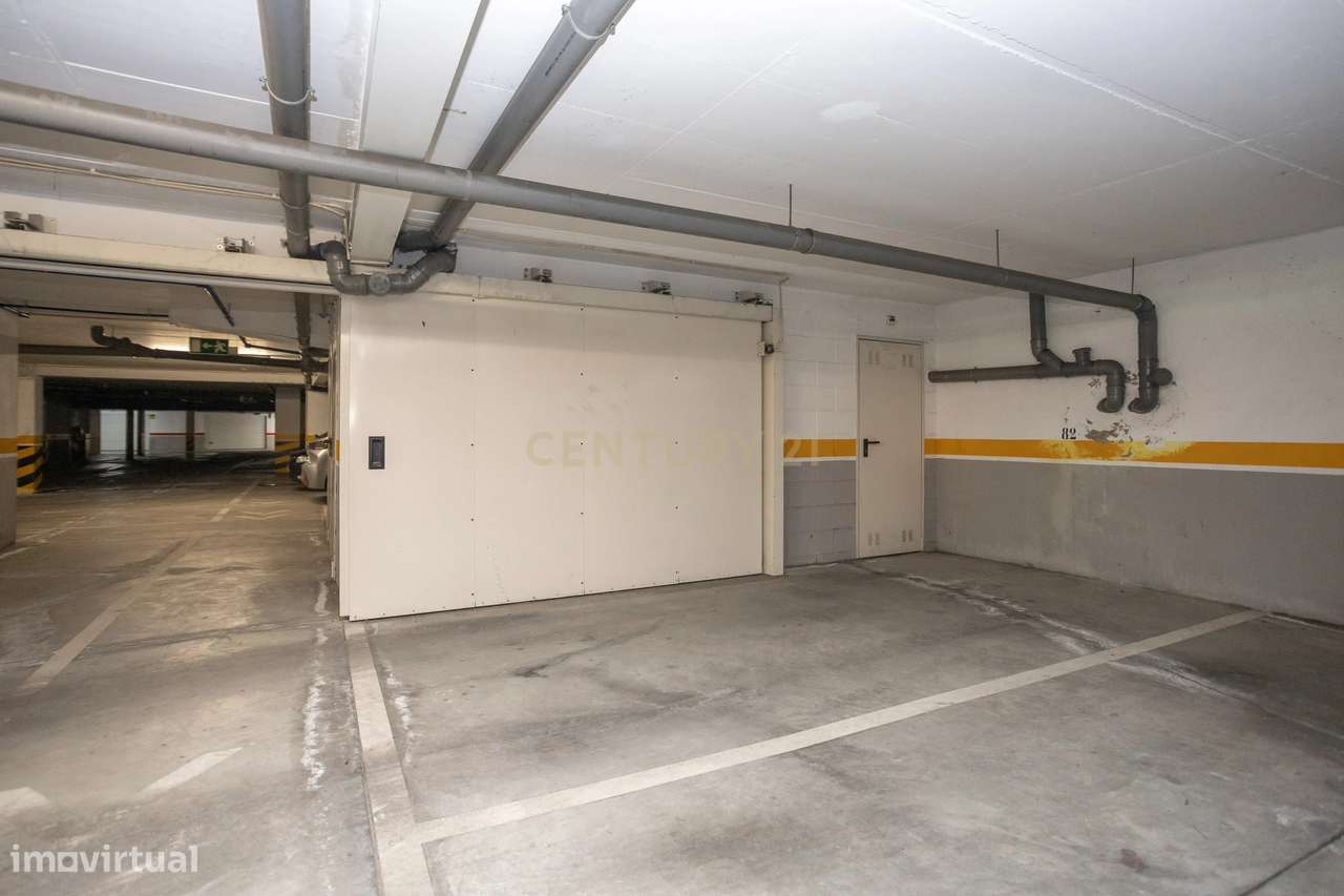 T2 c/parqueamento e arrecadação em Condomínio Privado - Alhos Vedros-28