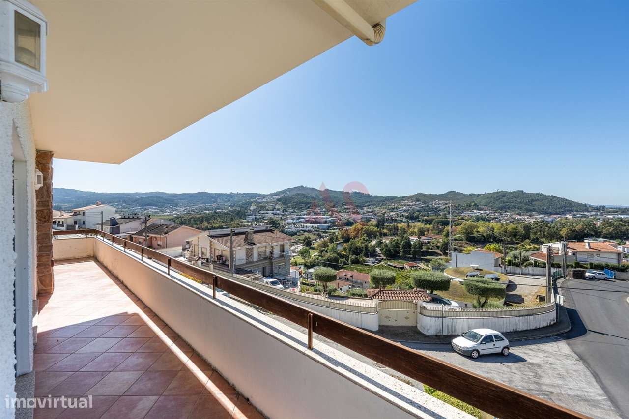 Moradia T5 com Vista Deslumbrante sobre a Cidade de Vizela-28
