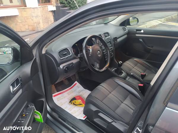 Volkswagen Golf 1.6 TDI DPF MATCH - 12