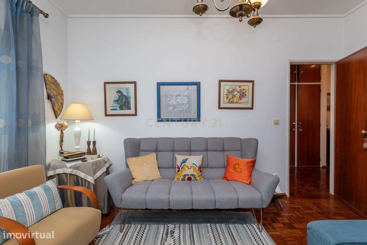 Apartamento T3 em Porto Salvo – Ideal para Viver ou Investir - Grande imagem: 5/36