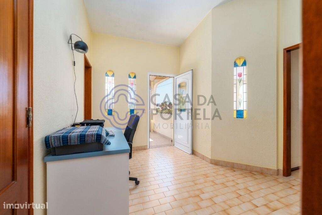 Magnífica Moradia T3 com Vista Mar e Localização Estratégica – Loulé-19