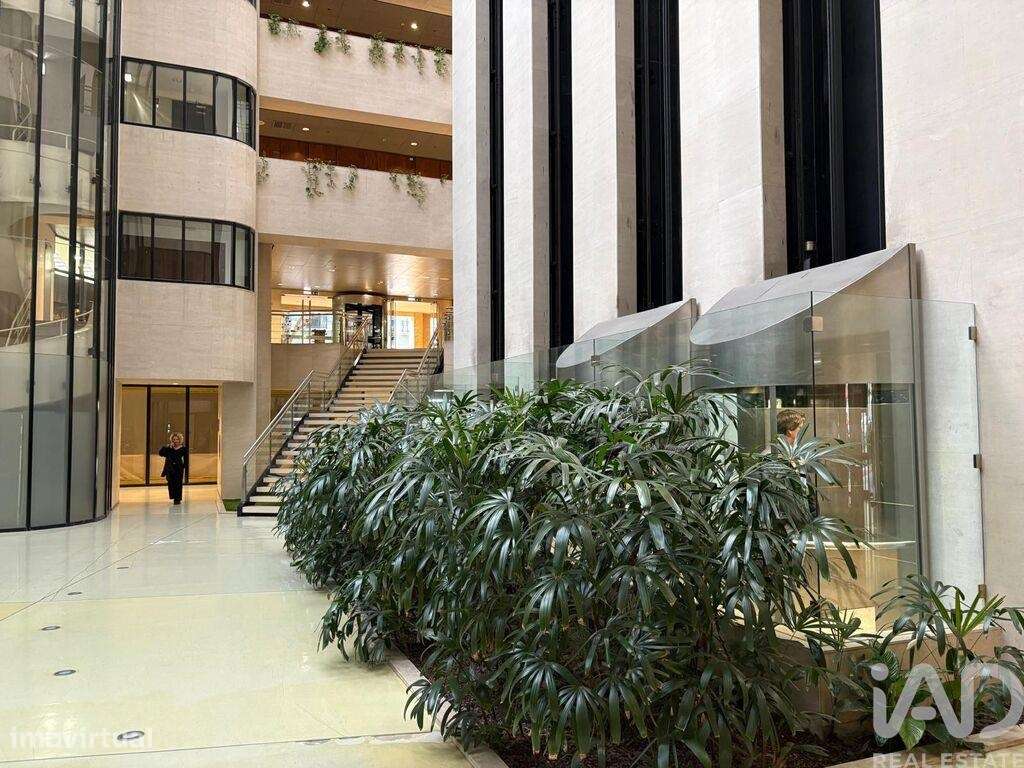 Escritório em Santo António de 143,00 m2 - Grande imagem: 2/29
