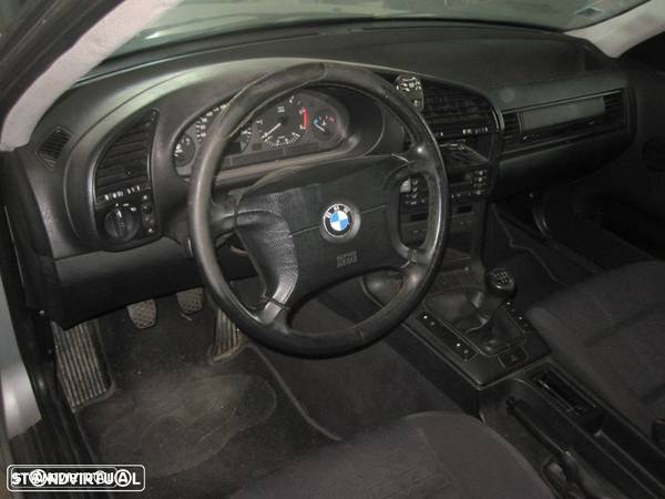 BMW E36 Touring 318tds de 1997 para peças - 6