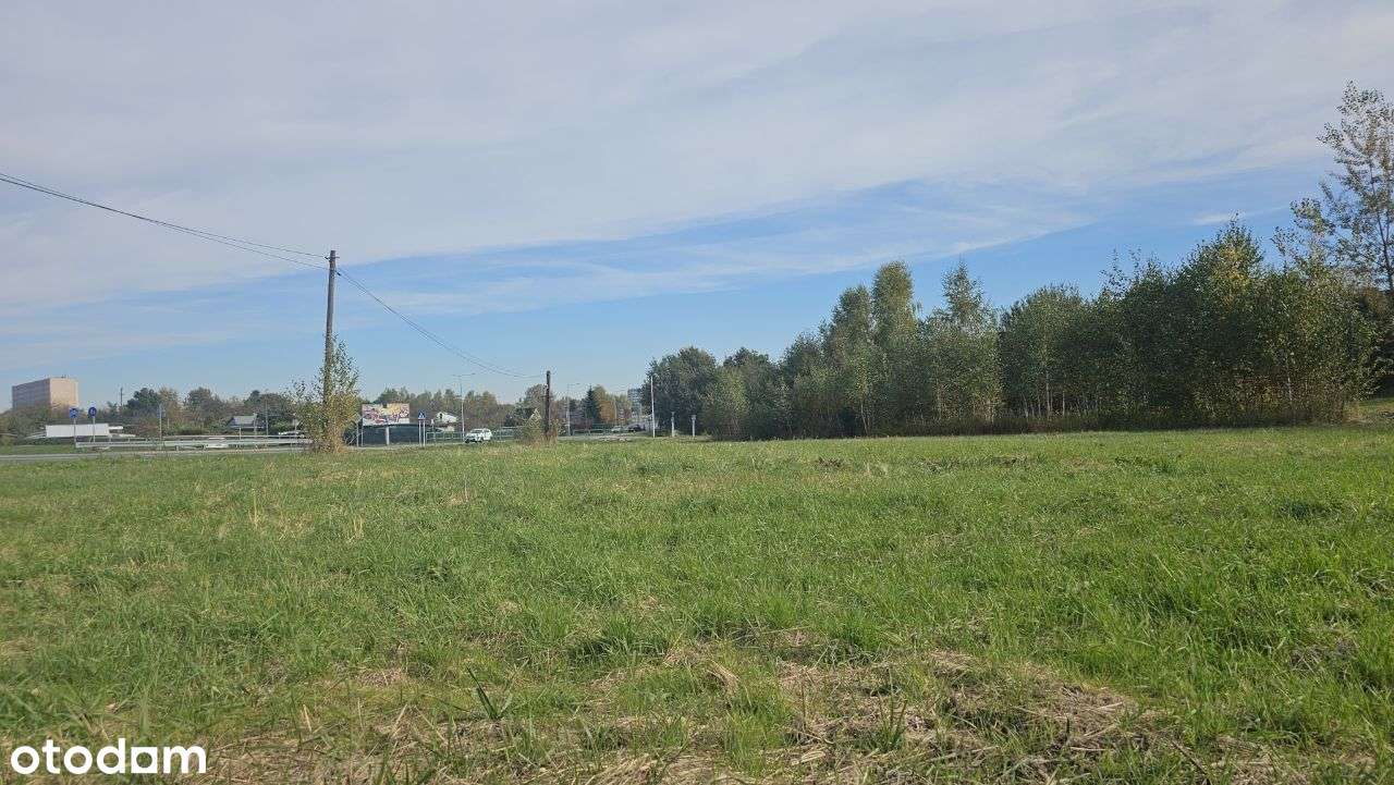 Duża działka budowlana blisko centrum-0