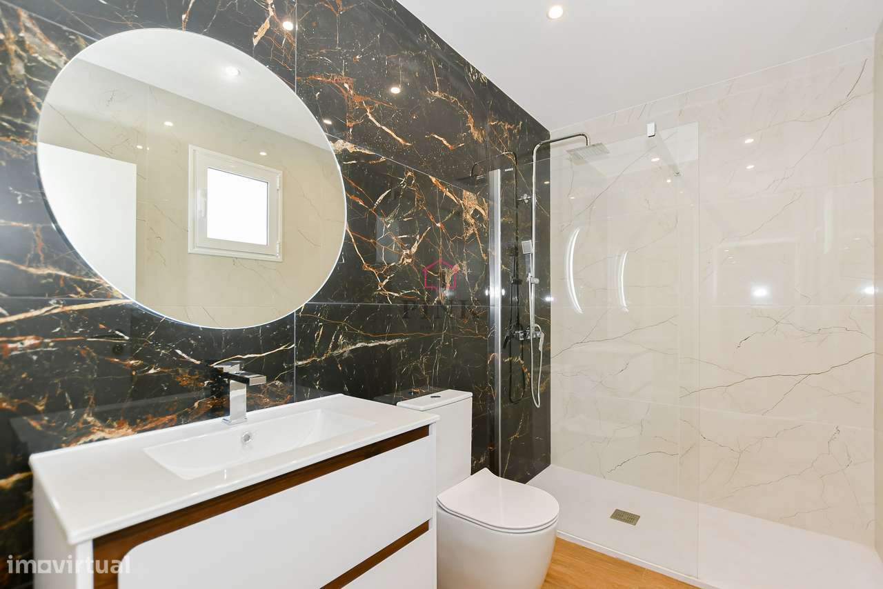 Moradia - T4 - Machico-32