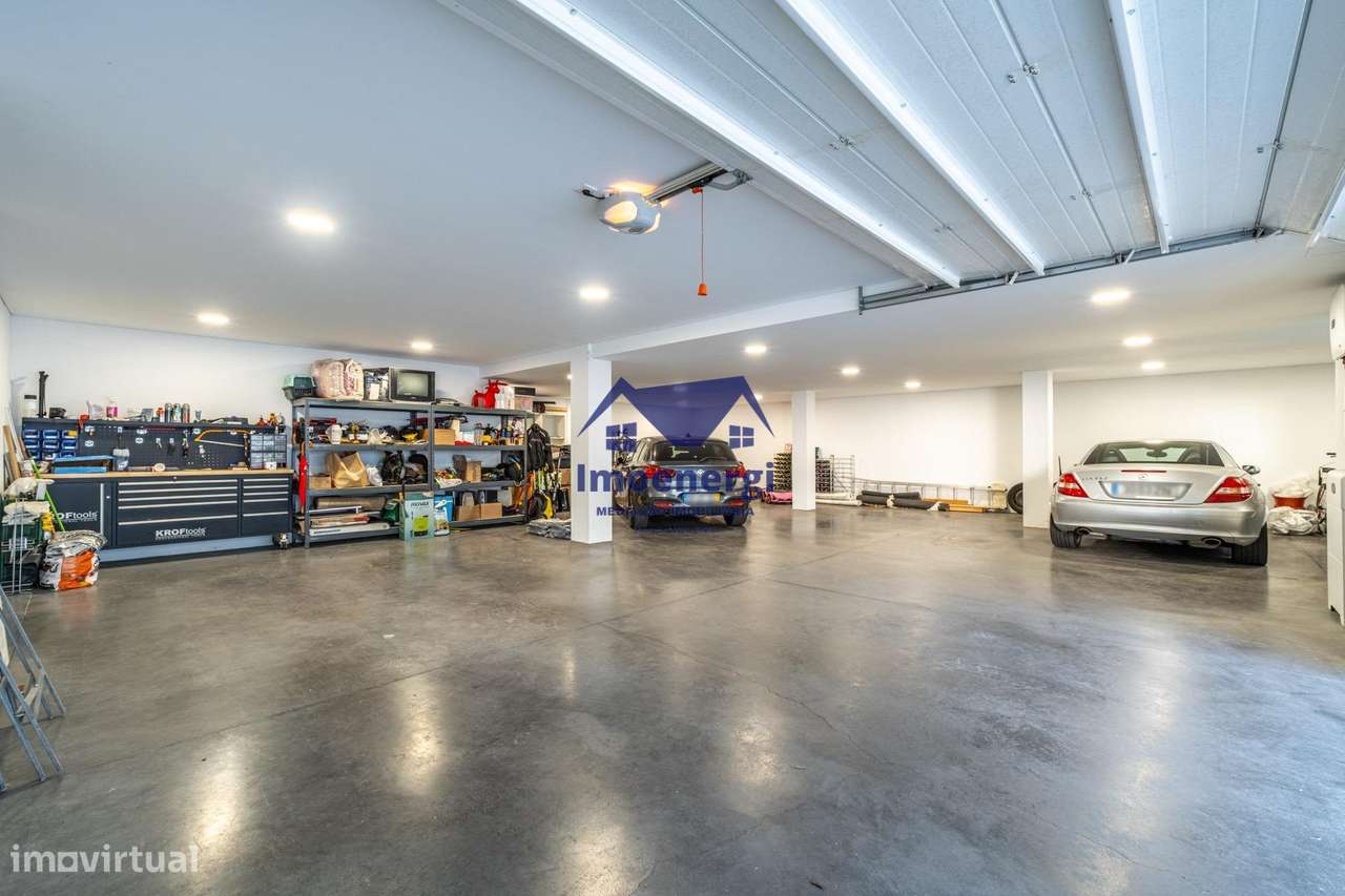 Excelente Moradia T4 de Luxo – 4 Frentes - Argivai-25