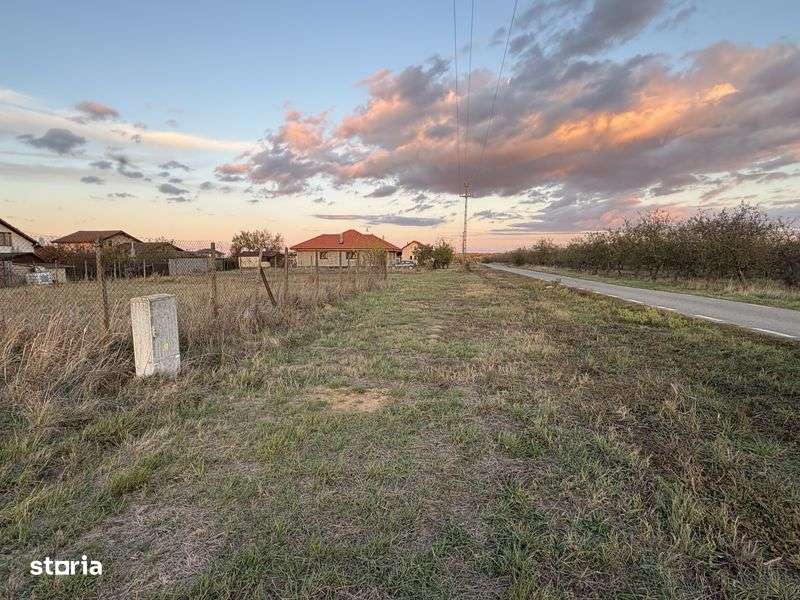 Vand teren intravilan - Imagine principală: 5/7