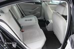 Volkswagen Passat 2.0 TDI Bi-Turbo BMT 4Mot Highline DSG - 6