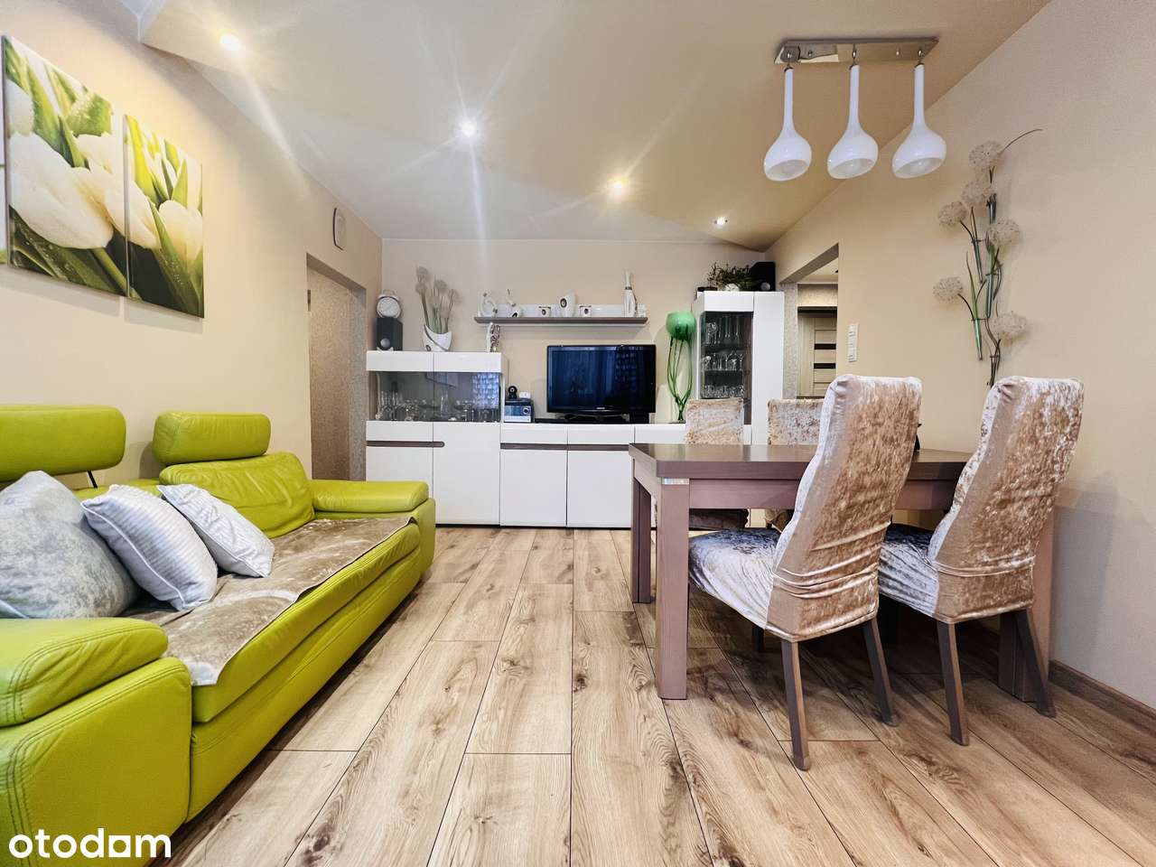 M-4 gotowe do wprowadzenia, 1 piętro z balkonem, 3 komórki- bez %-5