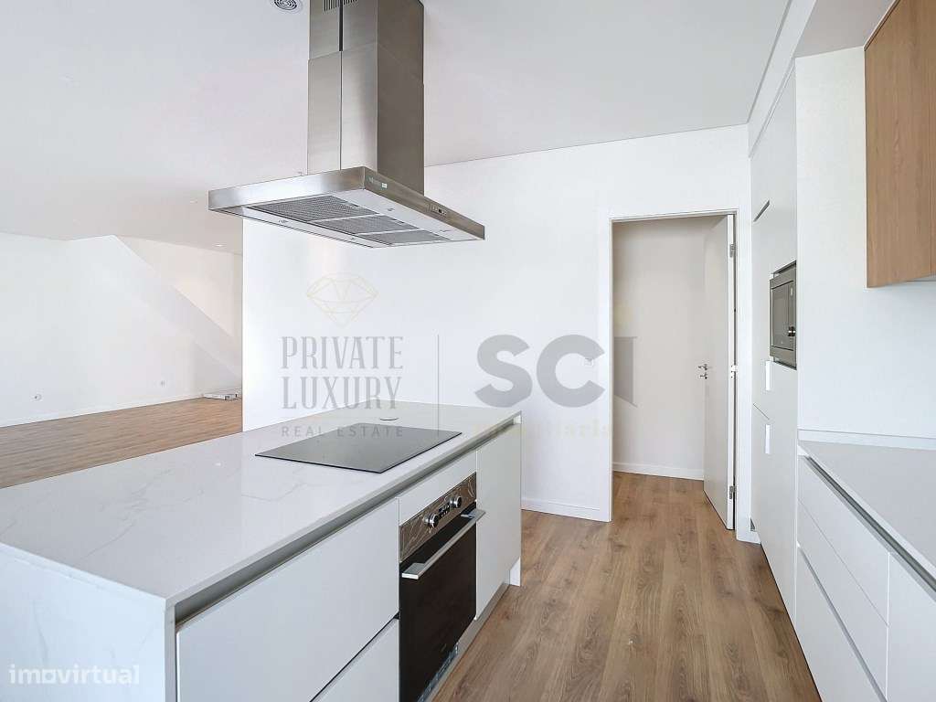 Moradia T4 Independente em Azeitão com Piscina e Jardim - Grande imagem: 5/47