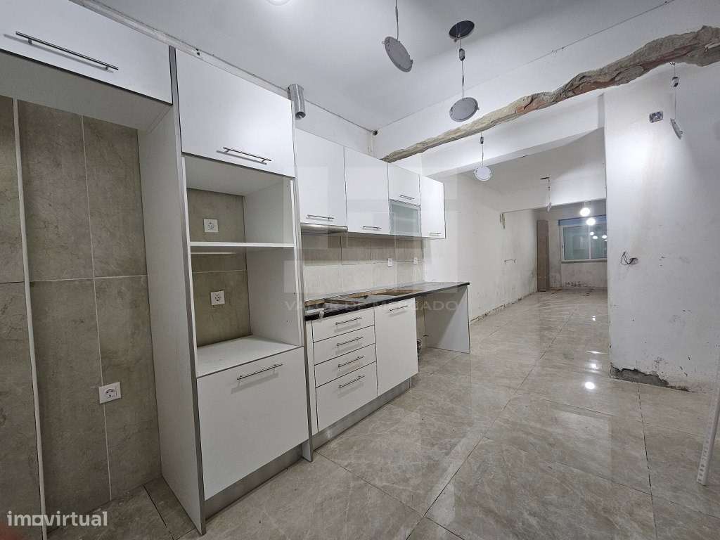 APARTAMENTO T2 - COVA DA PIEDADE-8