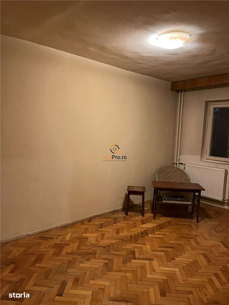 Decomandat 2 camere etaj 1 zona Aradului-8