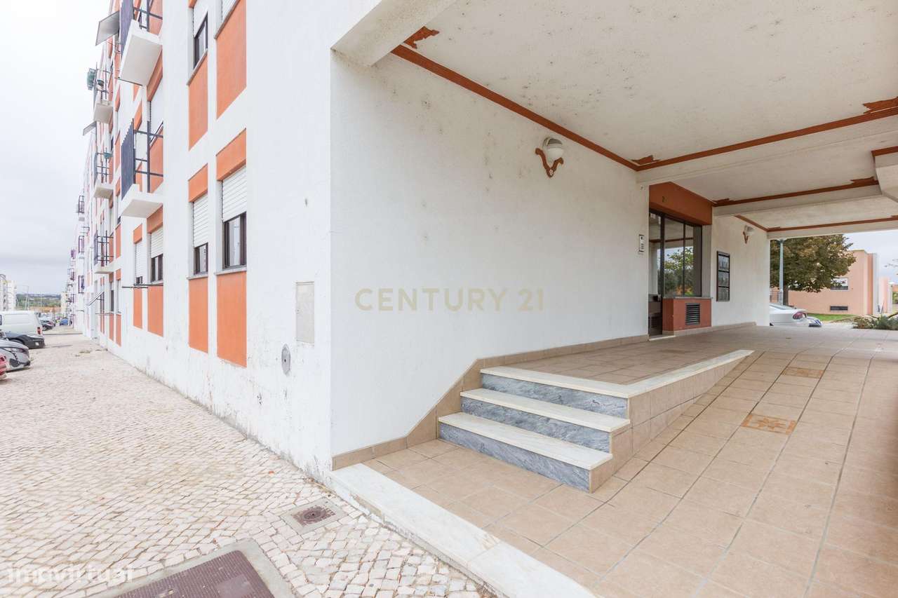 Apartamento T3 Moita em excelente localização-16