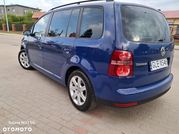 Volkswagen Touran 2.0 TDI DPF BlueMotion Technology Cup - 7