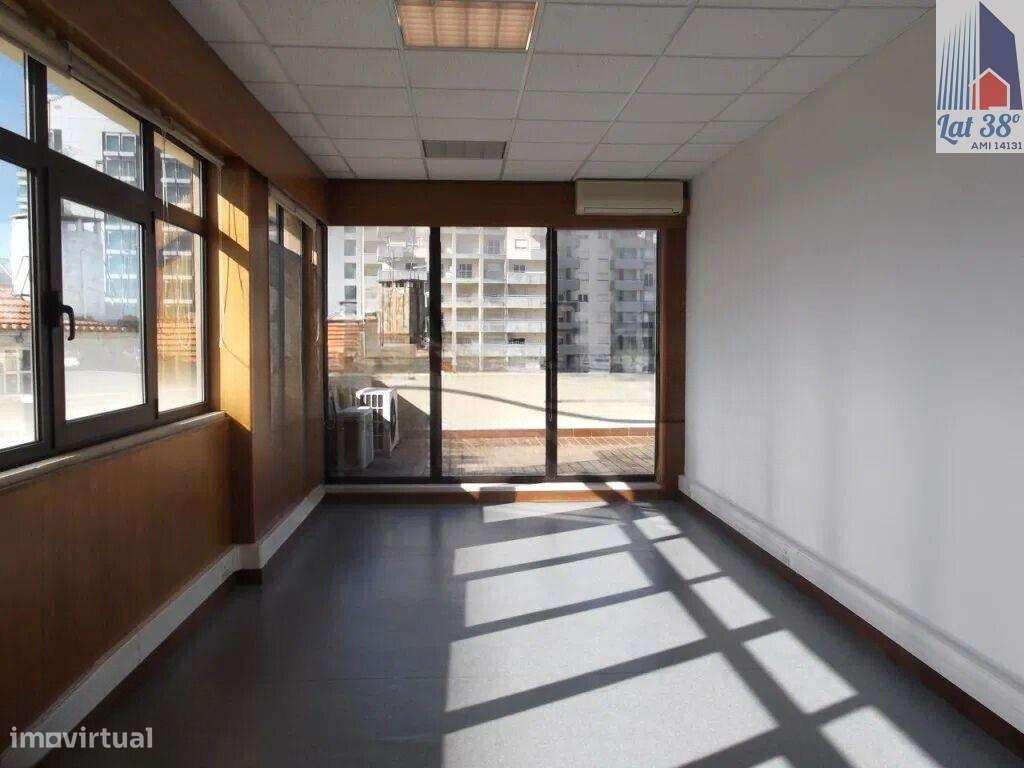 Escritórios/Lojas - Grande imagem: 2/14