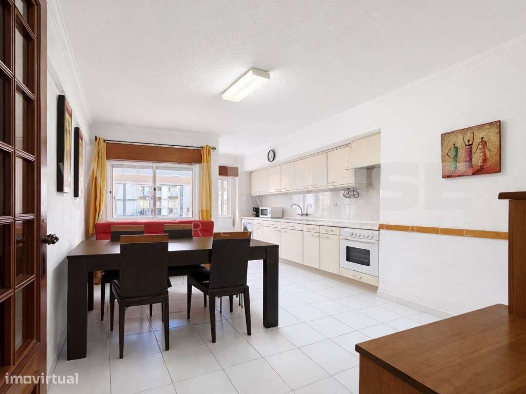 Apartamento T2 Monte Gordo Rés do Chão a 200 metros da praia - Grande imagem: 2/20