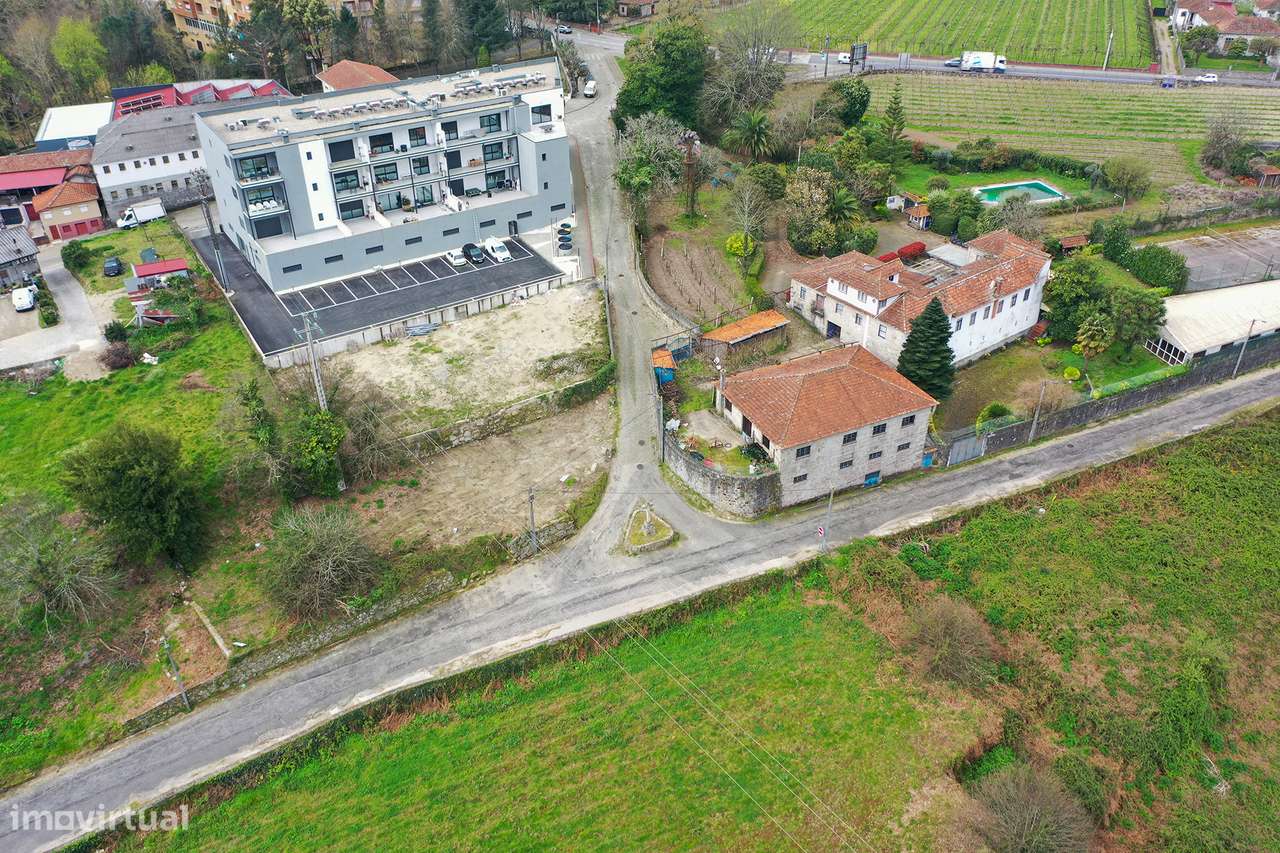 Terreno em Cristelo com 1054 m² – Excelente Localização - Grande imagem: 3/4