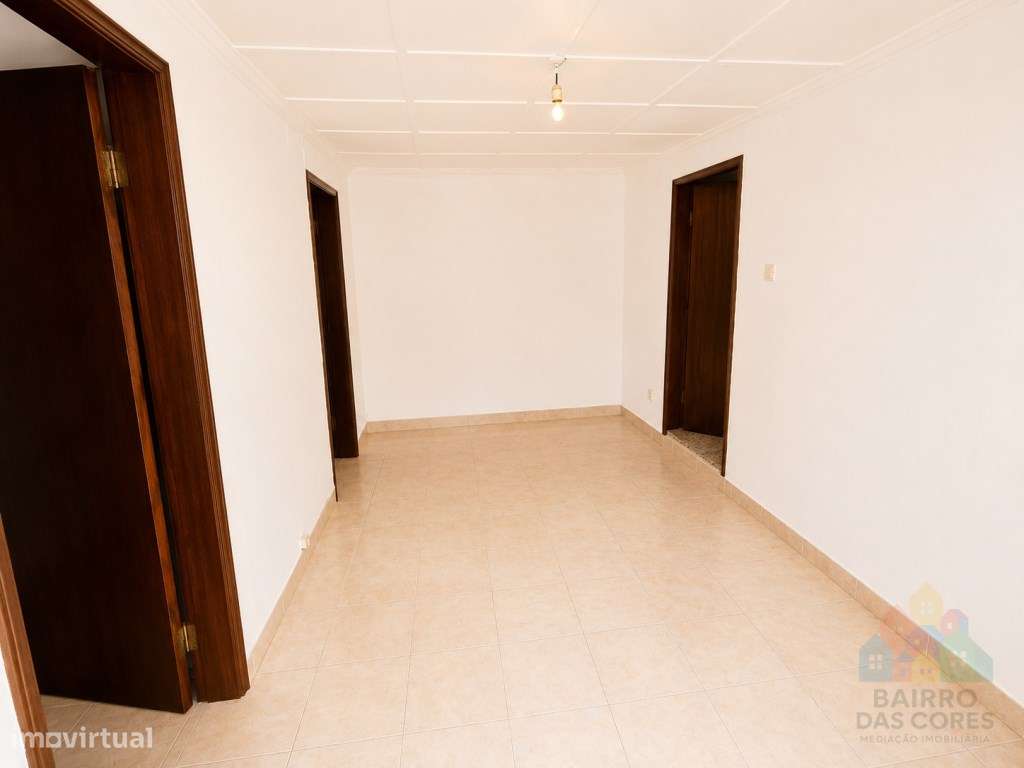 Moradia T4 com terreno a 10 minutos de Tomar-8
