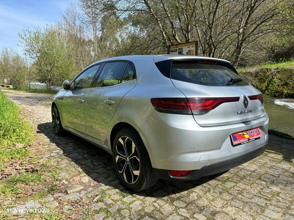 Renault Mégane 1.5 Blue dCi Limited J17 - 11