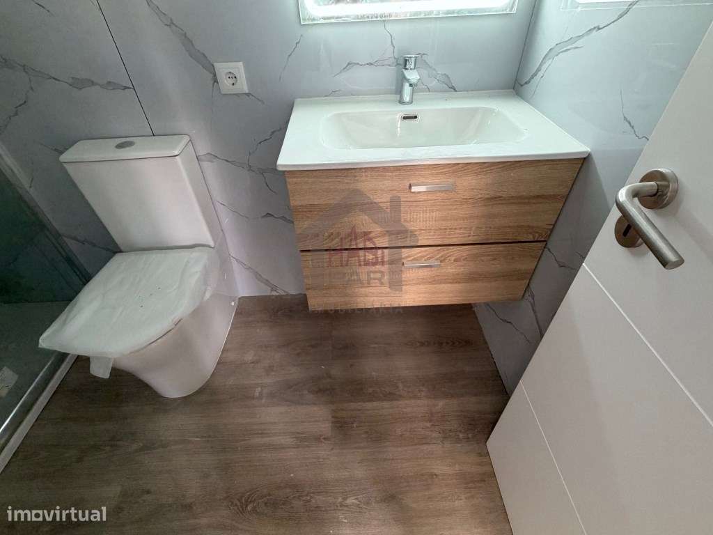 Excelente Moradia Renovada Centro Histórico de Salvaterra de Magos-27