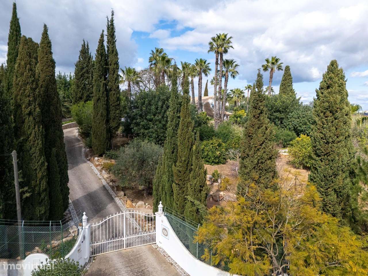 Oásis Privado em Faro: 4.500m2 de Puro Refúgio - Grande imagem: 4/60