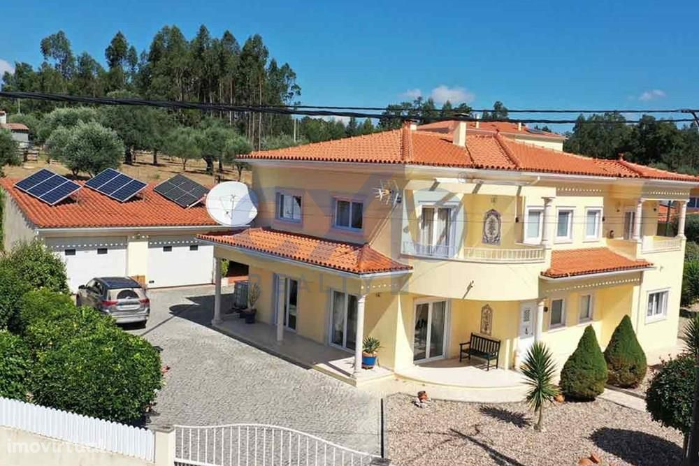 Sua Casa dos Sonhos em Portugal - T5, 4 Banheiros