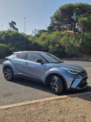 Toyota C-HR 2.0 Hybrid Square Collection