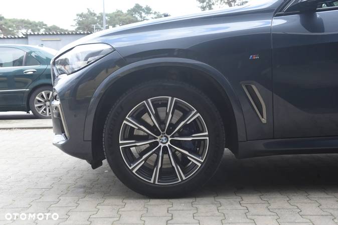 BMW X5 M M50d - 12