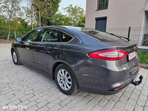 Ford Mondeo 2.0 TDCi Powershift Business - 3