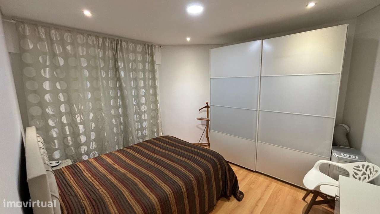 T1 bem remodelado excelente localização para viver ou investir-5