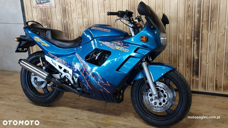 Suzuki GSX - 4