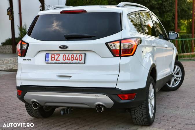 Ford Kuga 2.0 TDCi 2WD Titanium - 36