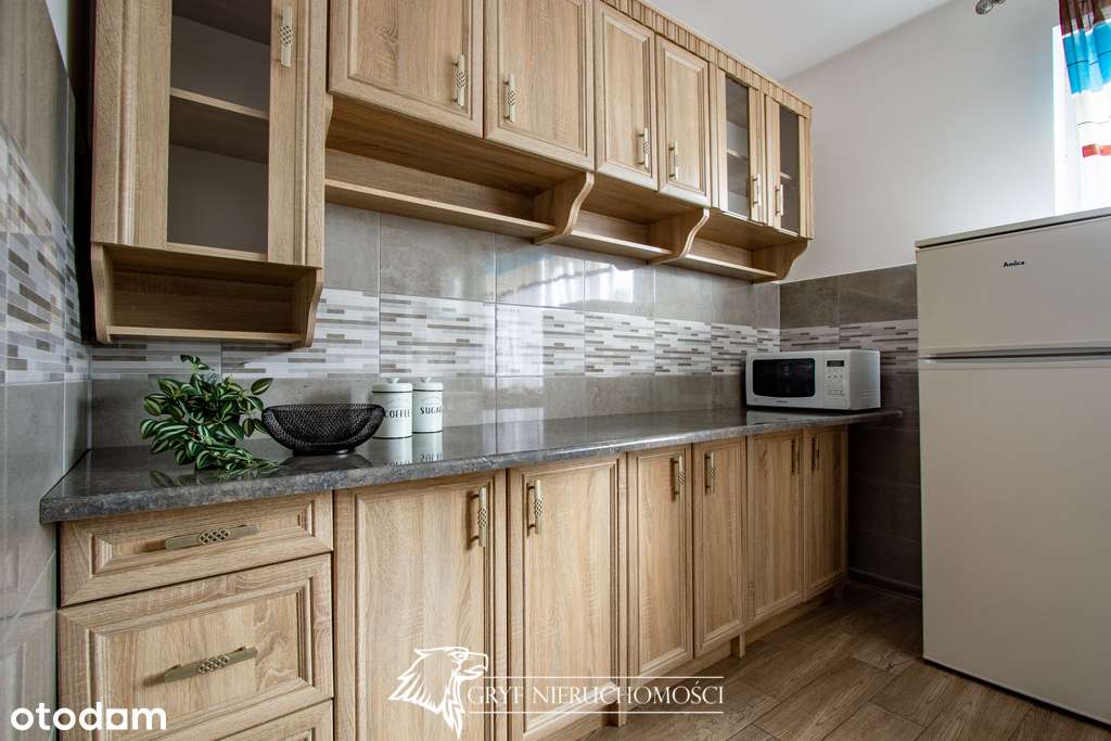 - 2 piętrowy dom wolnostojący z dwoma garażami - - Pełny obrazek: 5/10