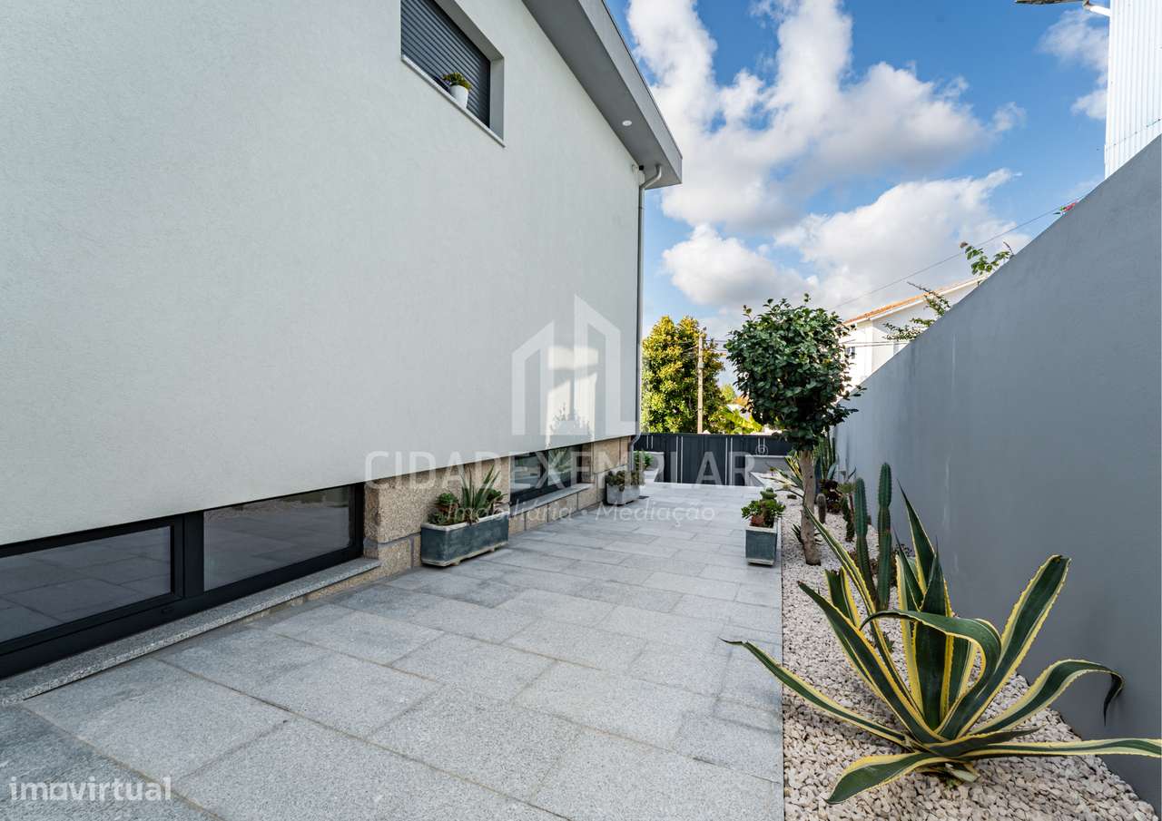 MORADIA T3 DE LUXO C/ PISCINA-Centro de Penafiel-5