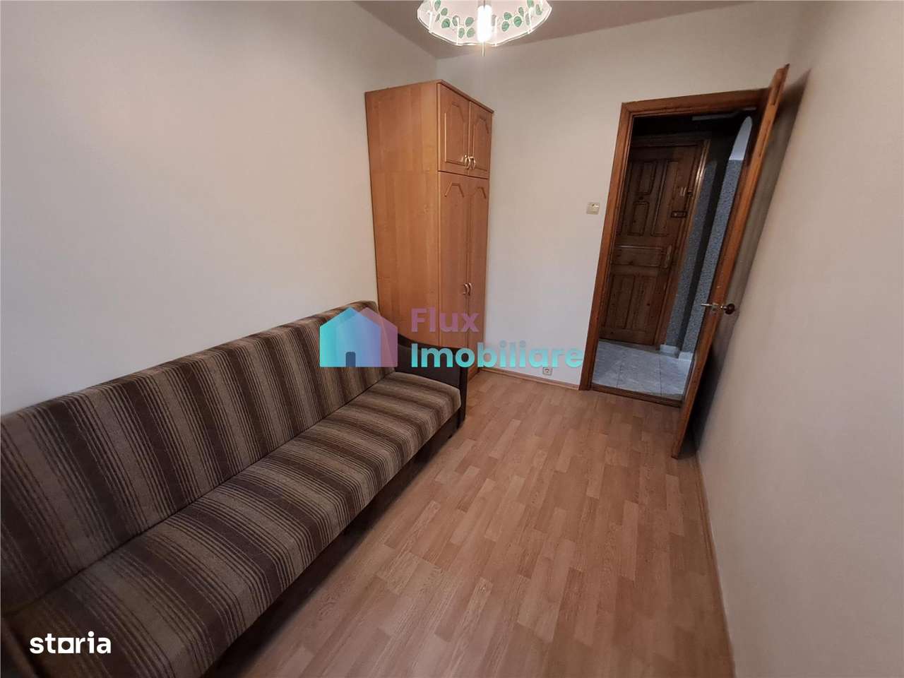 Apartament cu 3 camere semimobilat etaj 3 George Enescu-17