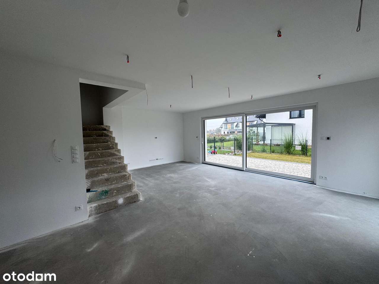 DOM w zabudowie bliźniaczej Kołobrzeg-5