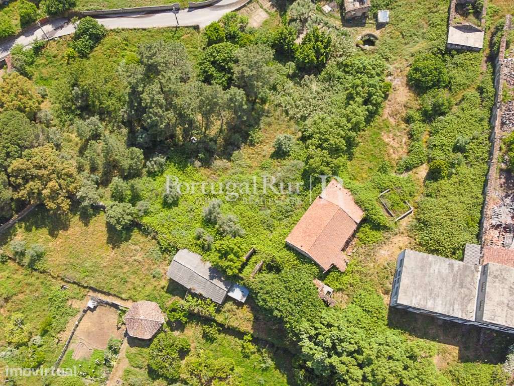 Antiga Fábrica por Reconstruír - Grande imagem: 4/14