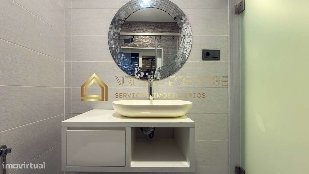 Moradia T4 Remodelada com Piscina em Belverde-29