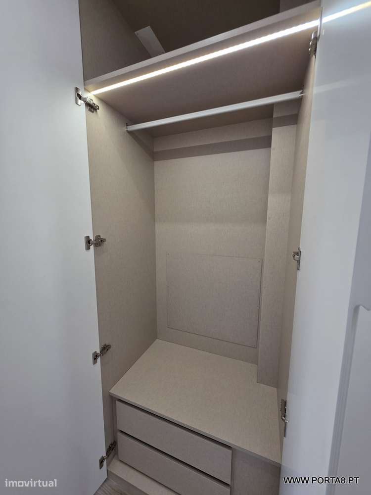 Apartamento T3 Novo com Duas Suites e Varanda — Barosa, Leiria-11