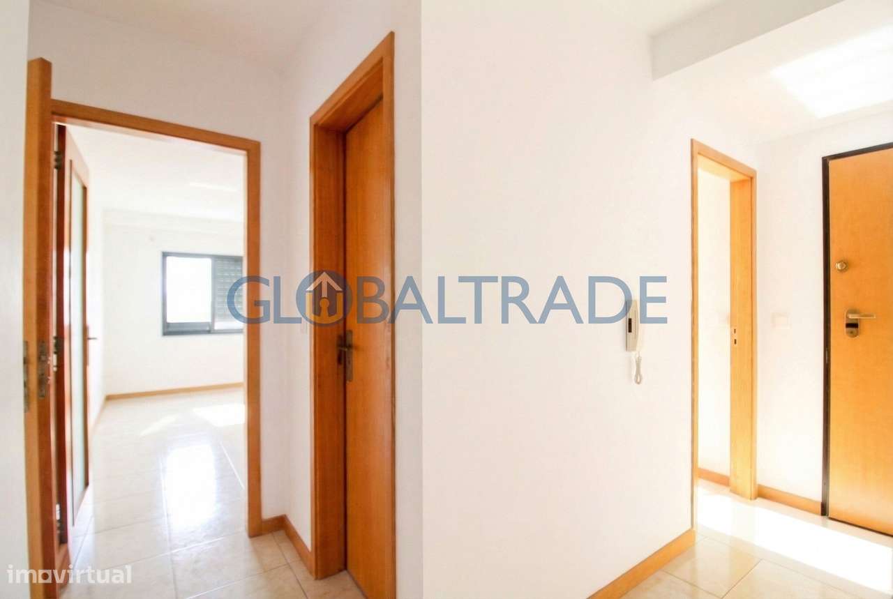 Apartamento T3 Renovado - Condomínio Fechado em Rio Tinto-10