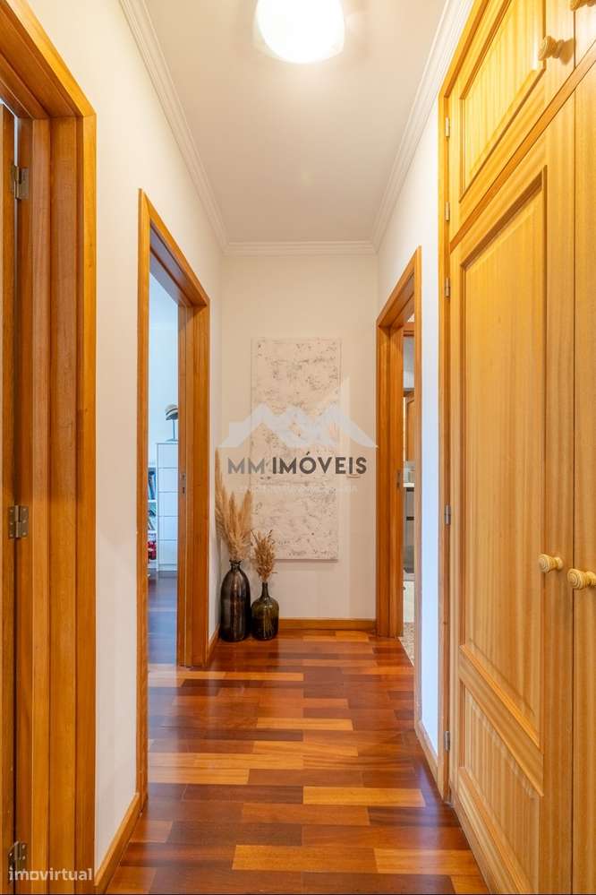 Apartamento T2 | Condomínio Fechado | Maia | Varandas | Box - Grande imagem: 4/54