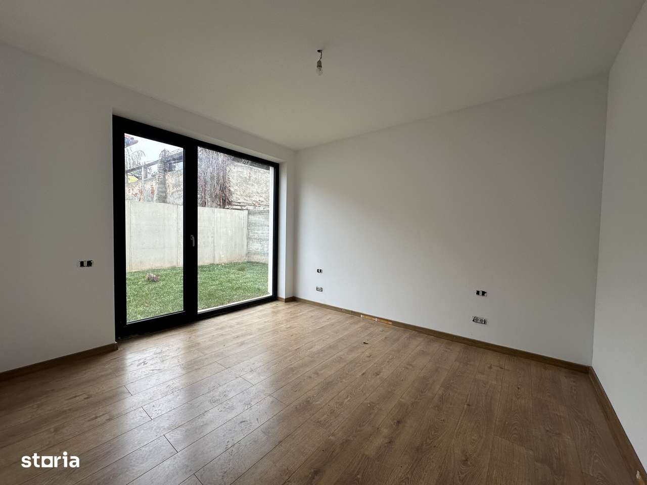 Apartament 3 camere parter cu curte. - Imagine principală: 5/10