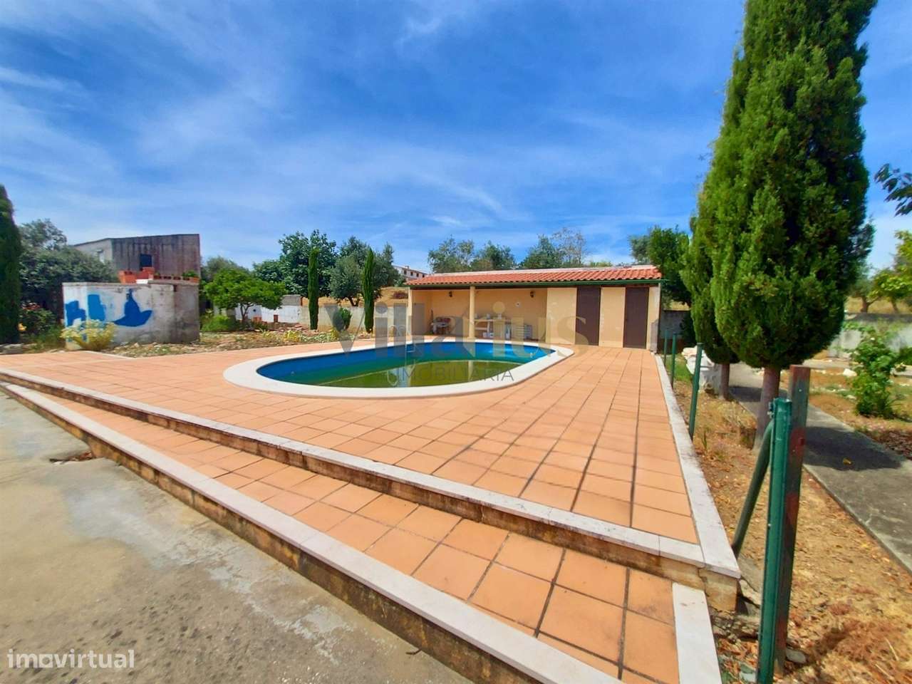 Moradia T2 com Piscina, Pomar e Garagens Duplas a 5 Minutos de Tomar | - Grande imagem: 3/25