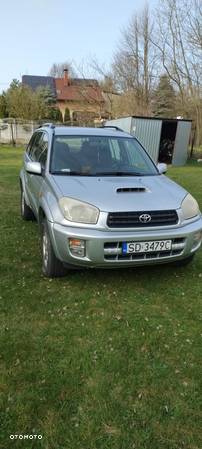 Toyota RAV4 2.0 D-4D 4x4 - 4