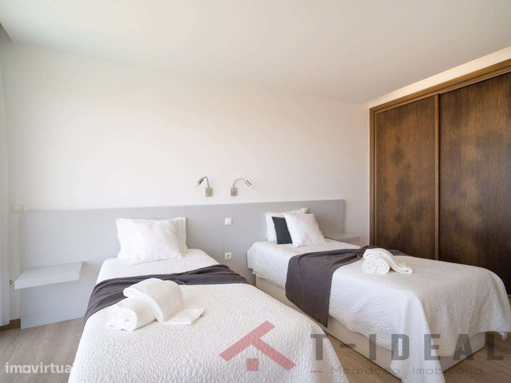 Moradia T4 com Vista de Mar-49