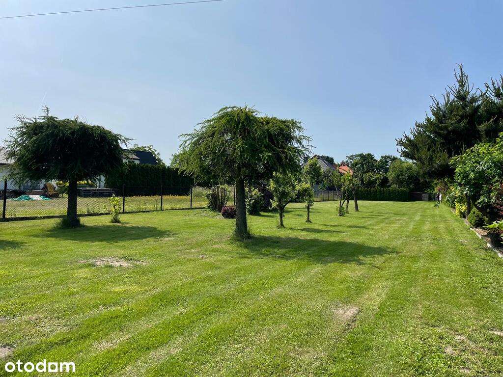 Piękna ogrodzona działka budowlana z mediami-7