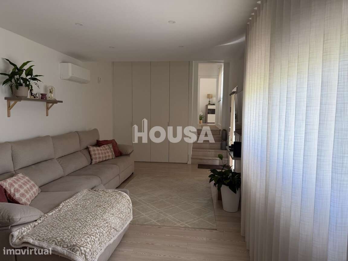 Moradia T3 térrea totalmente renovada na Gândara dos Olivais-10