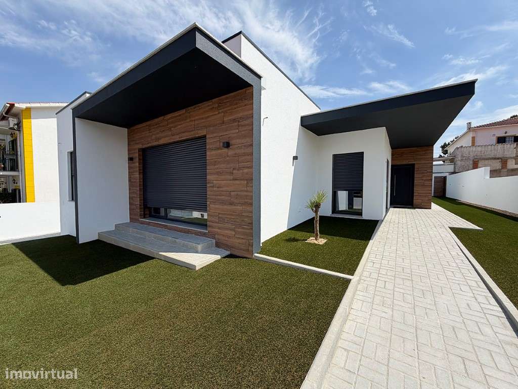 Moradia T4 Com 3 Suites A Venda Na Quinta Do Conde