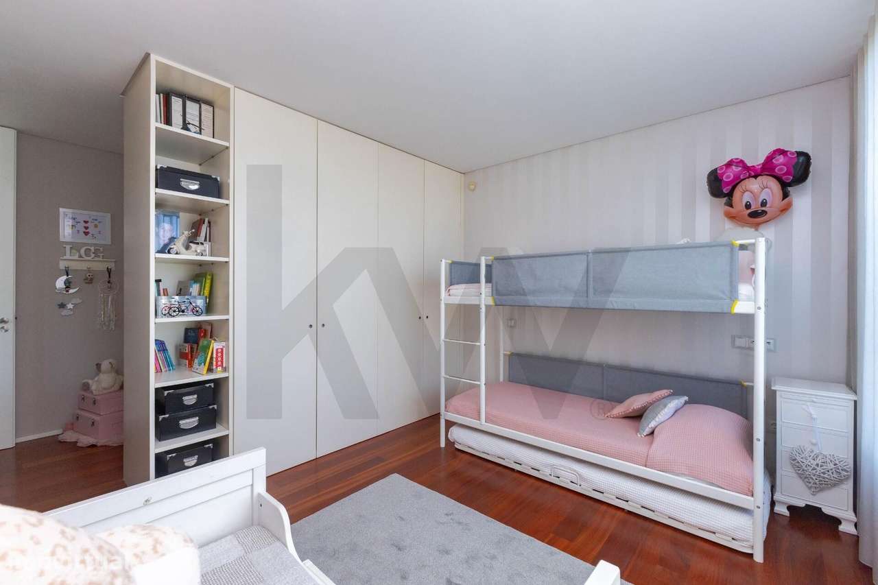 Fantástica moradia T3, com  jardim, piscina, situada em zona tranquila-36