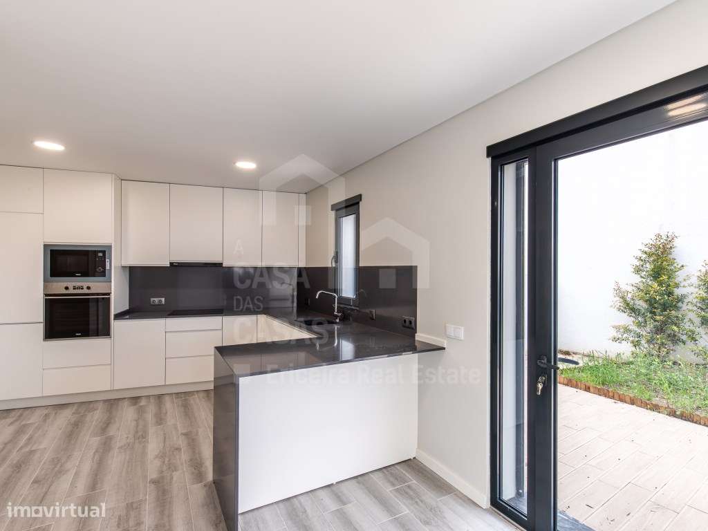 Vende Moradia T5 - Malveira 9km, A Casa das Casas-8